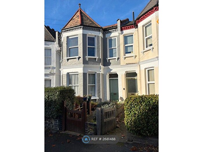 1 Bedroom Flat To Rent In Sydney Road, London, N10
