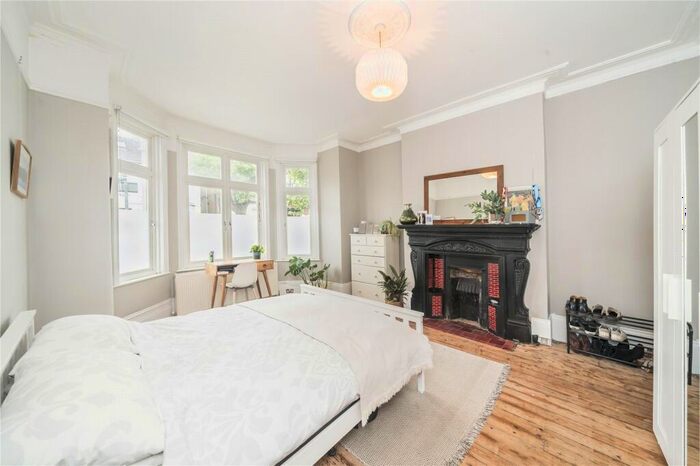 2 Bedroom Apartment To Rent In Cranhurst Road, London, NW2