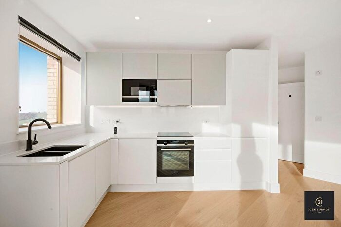 2 Bedroom Property To Rent In Capital Interchange Way, Brentford, TW8