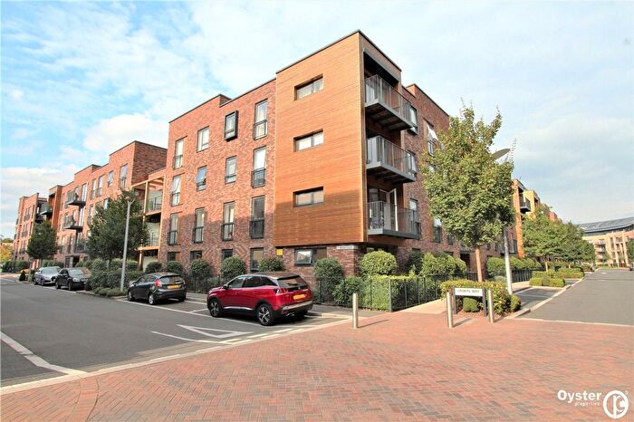 2 Bedroom Flat To Rent In Unwin Way, Stanmore, HA7