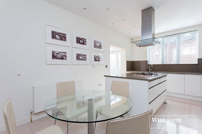 7 Bedroom Semi-Detached House To Rent In Ravenscroft Avenue, London, NW11