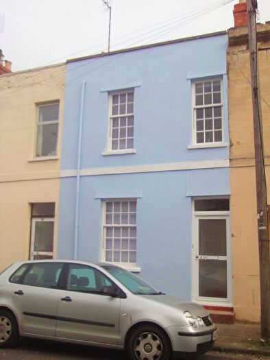3 Bedroom Terraced House To Rent In St. Pauls Street North, Cheltenham, GL50