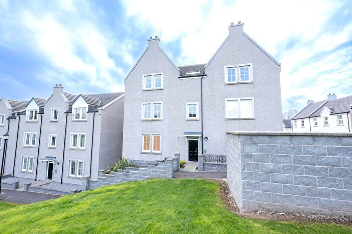 2 Bedroom Flat To Rent In Castle Court, Ellon, Aberdeenshire, AB41