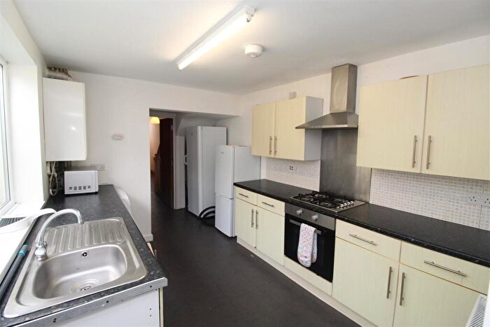 4 Bedroom House To Rent In Minister Street, Cathays, Cardiff, CF24