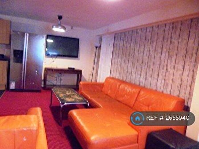 9 Bedroom End Of Terrace House To Rent In Derby Road, Manchester, M14