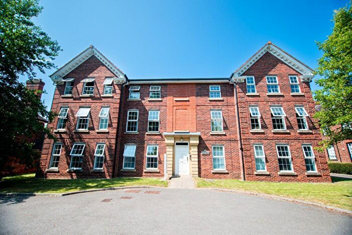 2 Bedroom Flat To Rent In Hessle Road, Hull, East Riding Of Yorkshire, HU4