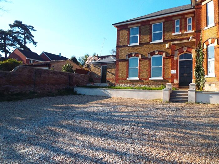 1 Bedroom Flat To Rent In Bossom House, Maidstone, ME16