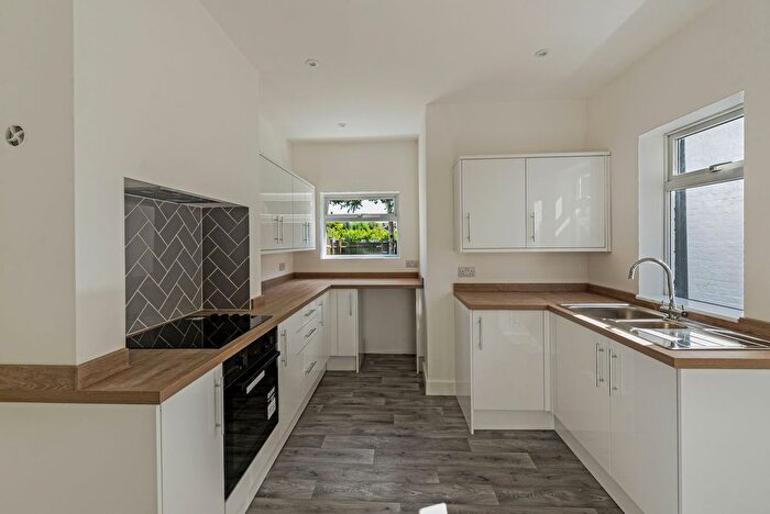 3 Bedroom Terraced House For Sale In Quarry Hill Road, Tonbridge, TN9