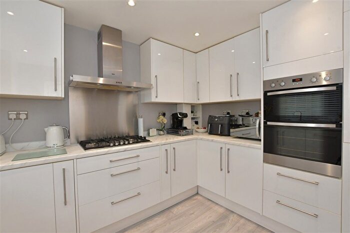 3 Bedroom Terraced House For Sale In Latimer Drive, Steeple View, Basildon, Essex, SS15