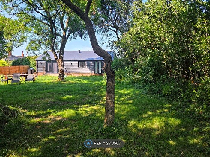 2 Bedroom Bungalow To Rent In Bottle Lane, Ongar, CM5