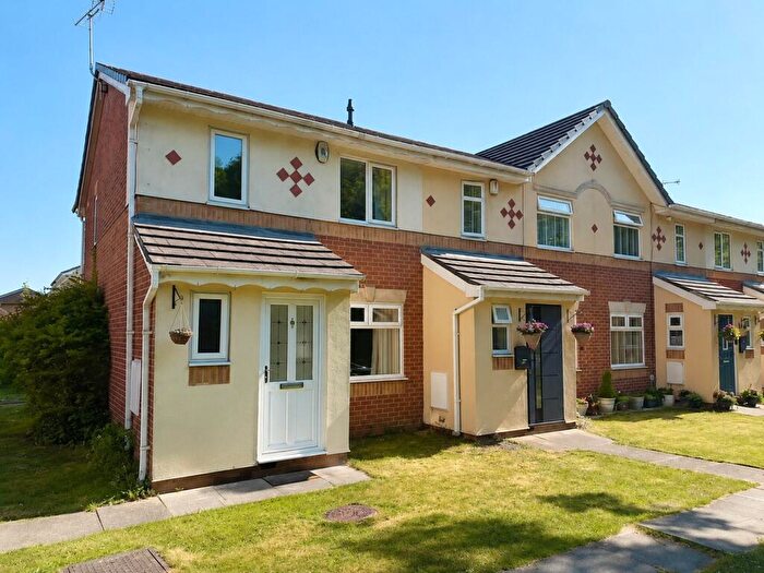3 Bedroom Mews To Rent In Monarch Close, CW2