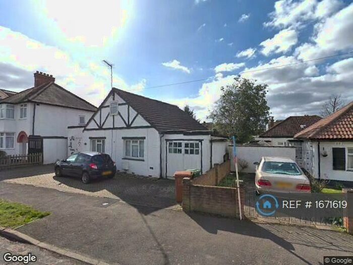 3 Bedroom Bungalow To Rent In Westfield Road, Sutton, SM1