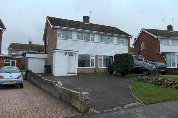 3 Bedroom Semi-Detached House To Rent In Richmond Way, Maidstone, ME15