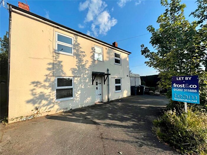 5 Bedroom Detached House To Rent In Kinson Road, Bournemouth, BH10