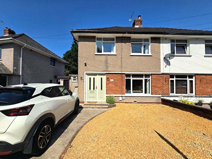 3 Bedroom Semi-detached House For Sale In Felindre Avenue, Pencoed, CF35