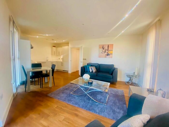 2 Bedroom Flat For Sale In Hatton Road, Wembley, HA0
