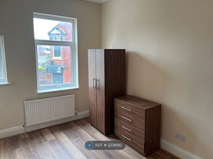 1 Bedroom Flat To Rent In Southmoor Road, Hemsworth, Pontefract, WF9