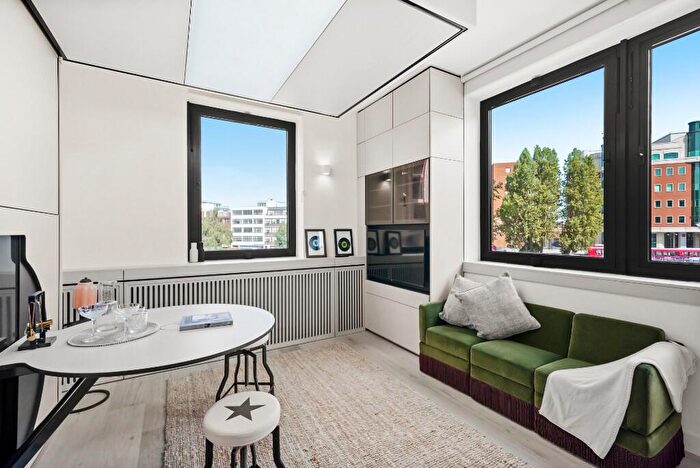 Studio To Rent In Lowlands Road, Harrow, Middlesex, HA1