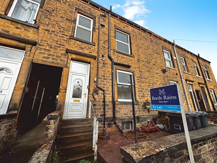 3 Bedroom Terraced House To Rent In King Street, Lindley, Huddersfield, West Yorkshire, HD3