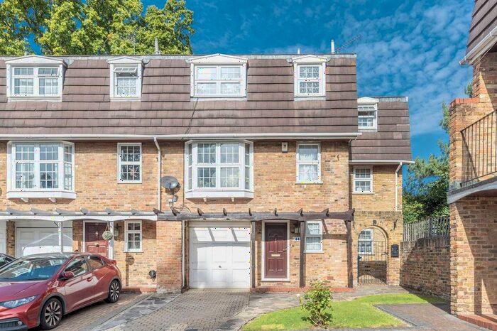 4 Bedroom End Of Terrace House To Rent In Westbury Lodge Close, Pinner, HA5