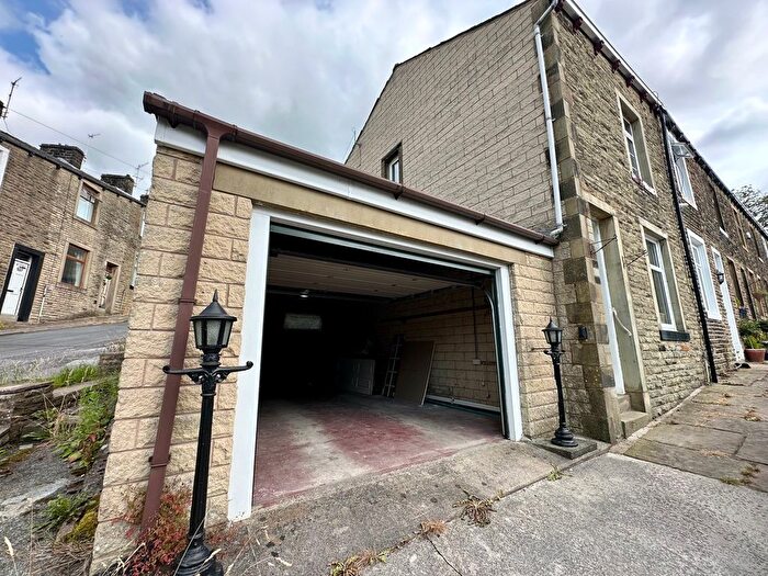 2 Bedroom Terraced House To Rent In Parkinson Street, Colne, BB8