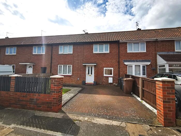 3 Bedroom Semi-Detached House To Rent In Shearwater Avenue, Longbenton, Newcastle Upon Tyne, NE12