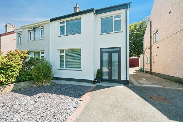 3 Bedroom Semi-Detached House For Sale In Ffriddoedd Road, Bangor, Gwynedd, LL57