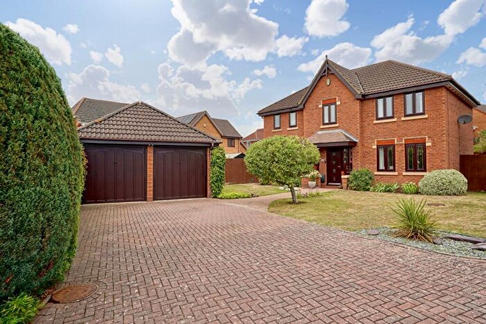4 Bedroom Detached House For Sale In Provence Road, Stukeley Meadows, Huntingdon, PE29