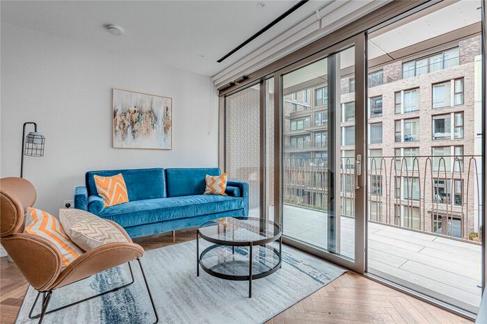 1 Bedroom Flat To Rent In Parkland Walk, Sands End, SW6