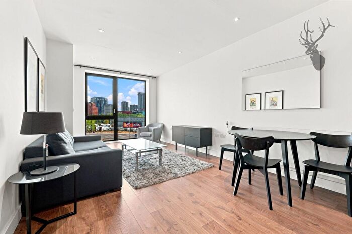 1 Bedroom Apartment To Rent In New Village Avenue, Lighterman Point, E14