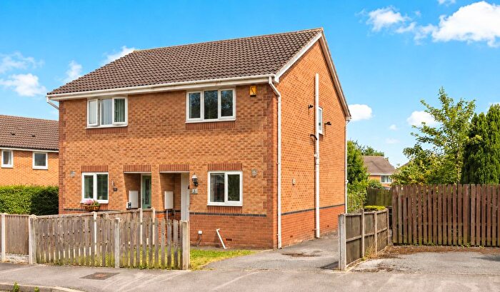 2 Bedroom Semi-Detached House For Sale In Castle Hill, Wakefield, WF2