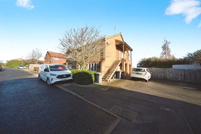 1 Bedroom Flat For Sale In Coverdale, Luton, LU4