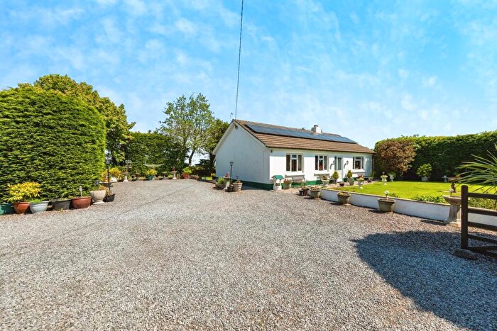 3 Bedroom Bungalow For Sale In Pendine, Carmarthen, Carmarthenshire, SA33