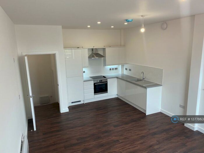 2 Bedroom Flat To Rent In Cotham Hill, Bristol, BS6