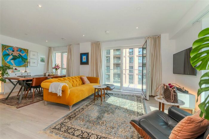 2 Bedroom Flat To Rent In Effra Gardens, Heartwell Avenue, E16