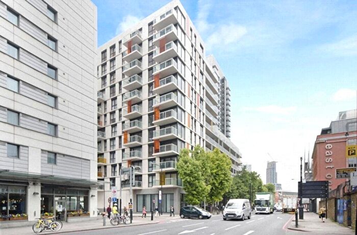 2 Bedroom Apartment To Rent In Kensington Apartments, Aldgate East, London, E1