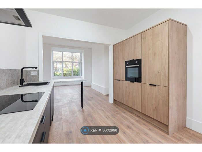 1 Bedroom Flat To Rent In St. Annes Road East, Lytham St. Annes, FY8