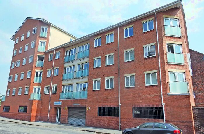 2 Bedroom Apartment To Rent In Tradewinds, Old Harbour Court, HU2