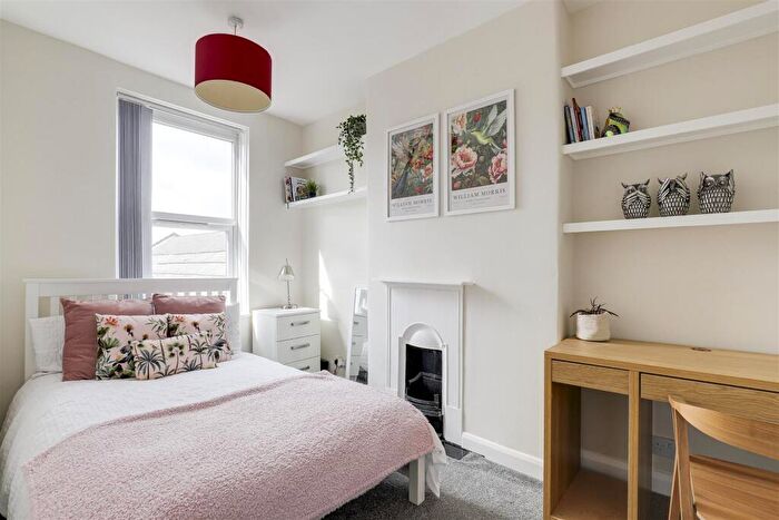 3 Bedroom End Of Terrace House For Sale In Eland Street, New Basford, Nottinghamshire, NG7