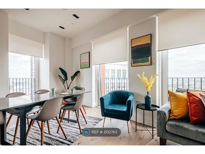 2 Bedroom Flat To Rent In Keybridge Tower, London, SW8