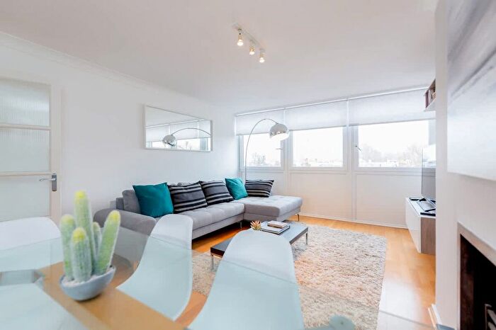 2 Bedroom Flat To Rent In Notting Hill, W11