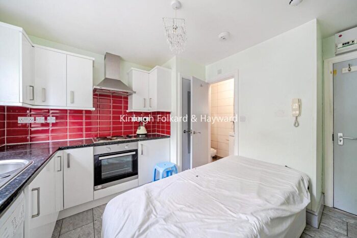 1 Bedroom Flat To Rent In Corbyn Street, London, N4