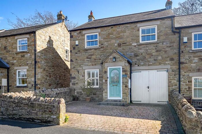 3 Bedroom Semi Detached House For Sale In The Paddocks, Gainford, Darlington, DL2
