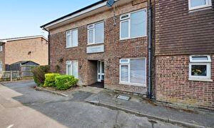 1 Bedroom Flat For Sale In Claylands Road, Bishops Waltham, Southampton, Hampshire, SO32