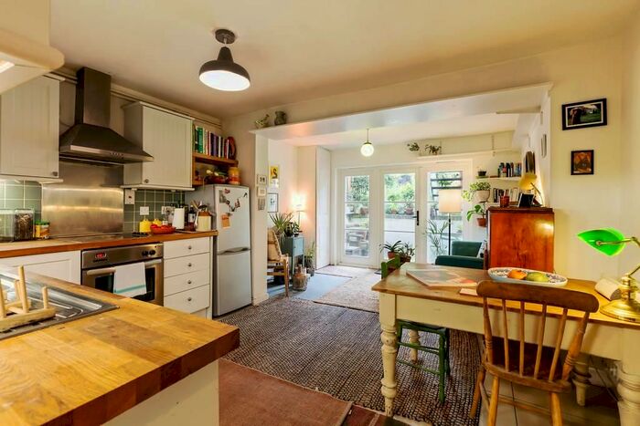 1 Bedroom Flat To Rent In St. John's Villas, London, N19