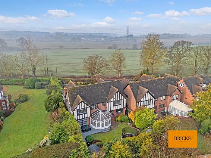 4 Bedroom Detached House To Rent In Bury Lane, Epping, CM16