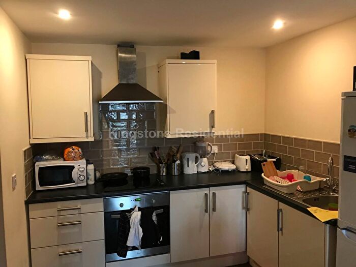 4 Bedroom Flat To Rent In Miskin Street, Cathays, CF24