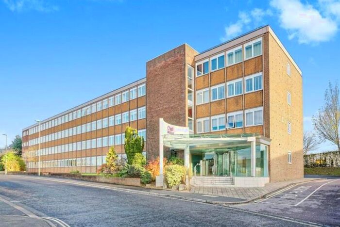 Studio To Rent In Wella Road, Basingstoke, RG22