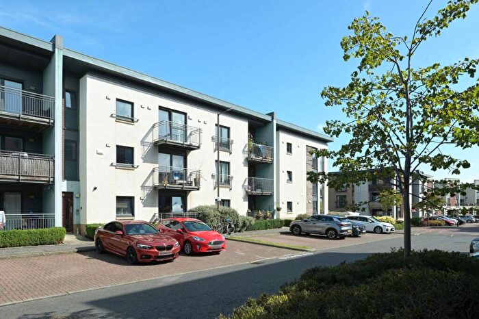 2 Bedroom Flat For Sale In Flat, East Pilton Farm Place, Fettes, Edinburgh, EH5