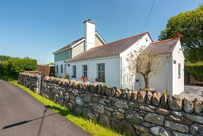 2 Bedroom Detached House For Sale In Groeslon, Caernarfon, Gwynedd, LL54